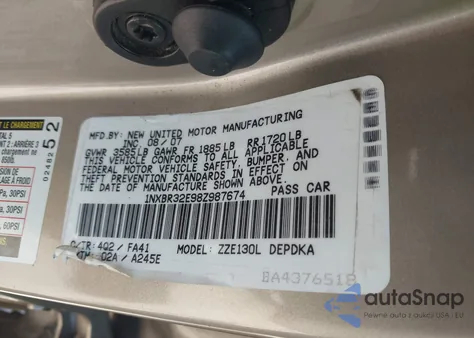 2008 Toyota Corolla Ce z USA, uszkodzony, nr VIN 1NXBR32E98Z987674